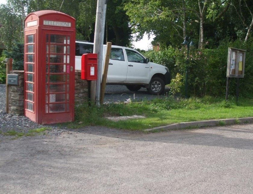 Phone box and noticeboard in Stanton